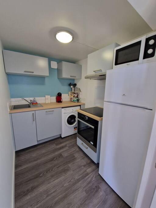 Appartement 2 Pieces Renove Avec Acces Piscine Peymeinade Exterior foto